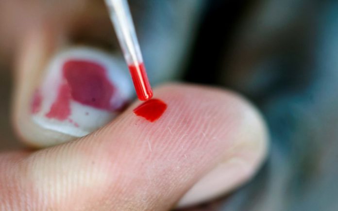 China-Clínica-reveló-por-error-780-nombres-de-pacientes-con-VIH-1440x900_c