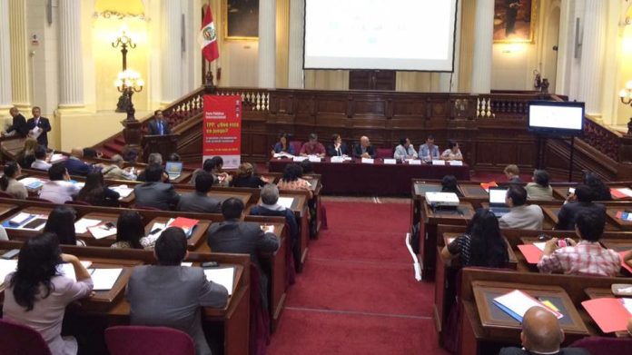 Expertos analizan en Lima polémico acuerdo comercial Foto: RedGE