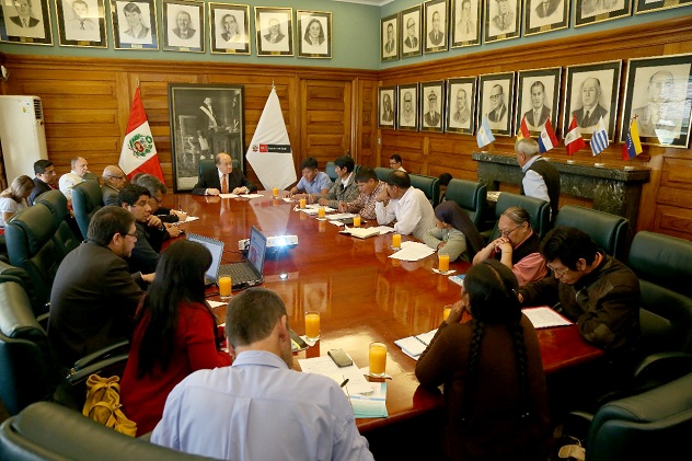 Reunion afectados por metales pesados