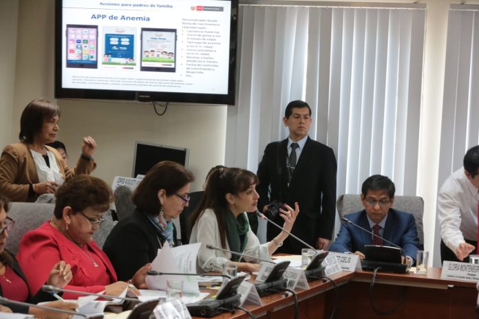 Ministra de Salud App de anemia 1