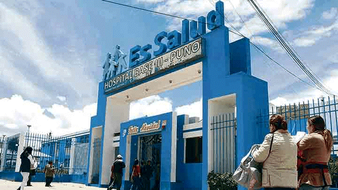 noticia-1545959220-p22n1-protesta-essalud-p-familiares-3