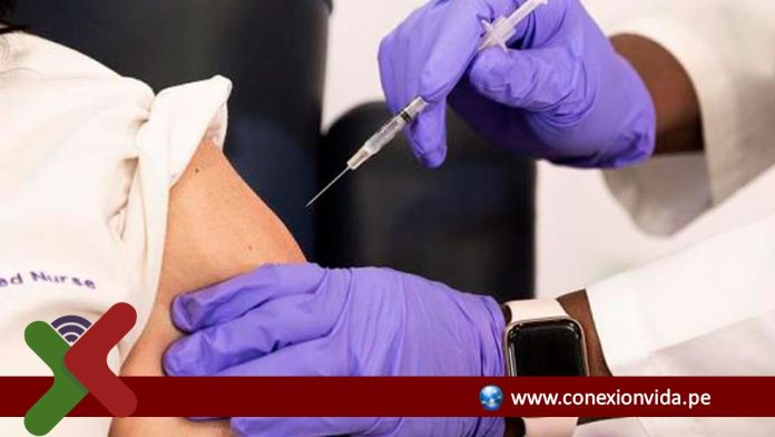 USAVACUNACOVIDREACCIONADVERSA