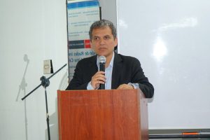 Dr. Victor Dongo, exdirector de Digemid 