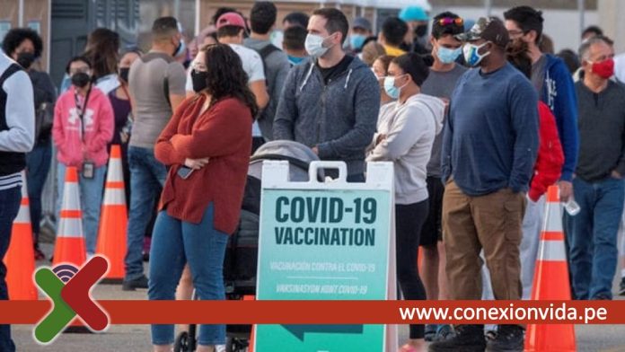 Peruanos vacunados en el extranjero - Conexión Vida Peruanos vacunados en el extranjero - Conexión Vida // Imágen Forbes - Colombia