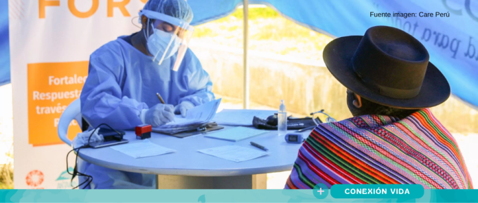 miles-de-peruanos-viajan-horas-para-recibir-atencion-medica